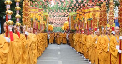 [ẢNH] Lễ cầu nguyện Tam bảo tại Quán Sứ, khai mạc Đại hội Phật giáo toàn quốc lần thứ IX
