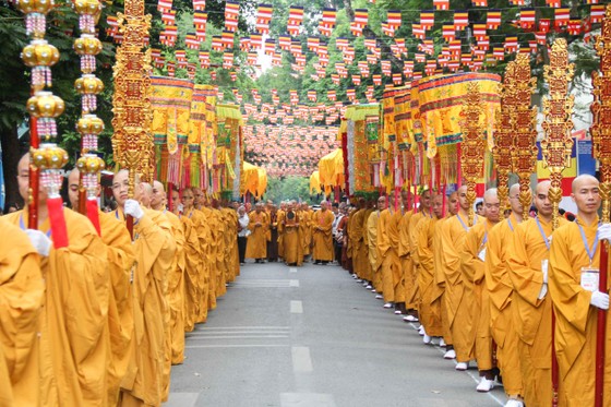 [ẢNH] Lễ cầu nguyện Tam bảo tại Quán Sứ, khai mạc Đại hội Phật giáo toàn quốc lần thứ IX